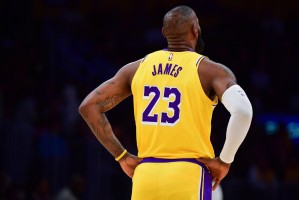 大发官网|大发体育|大发娱乐场|dafabet中国|大发体育官方网站|www.dfa678.com-领袖！詹姆斯：我输掉总决赛后，会看看自己还能怎么进步！