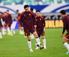 北青：张玉宁参与国足今日合练，三后卫吴少聪、蒋圣龙、魏震缺席