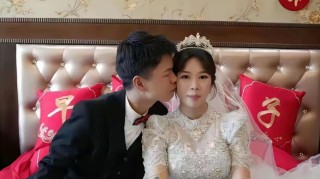 大发官网|大发体育|大发娱乐场|dafabet中国|大发体育官方网站|www.dfa678.com-新婚女子手臂成亮点，“满眼都是xxx”，难道新郎一点都不在乎？