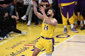 湖记：湖人看好克莱伯作为空间型内线的价值 能为他能丰富轮换